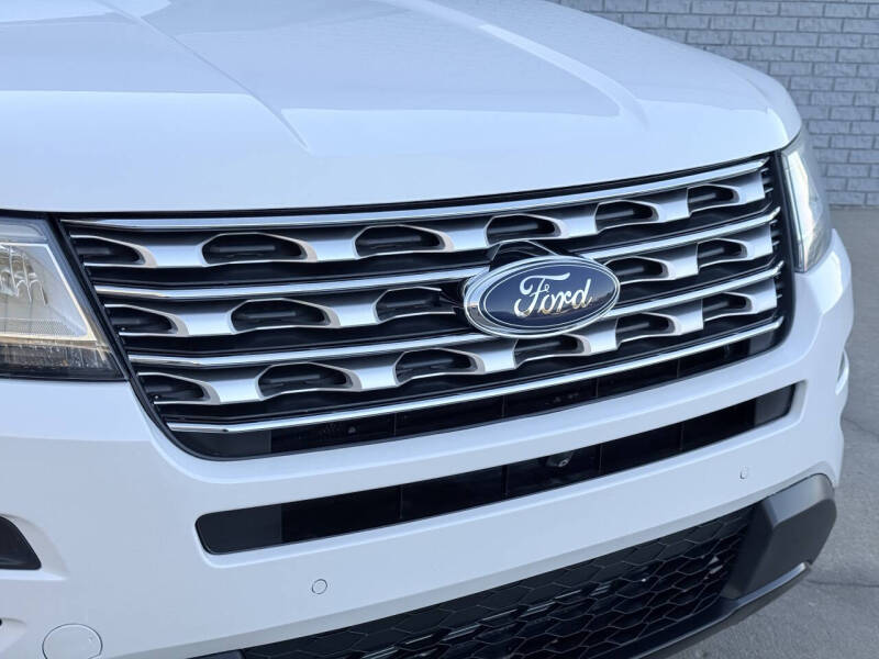 2017 Ford Explorer Platinum