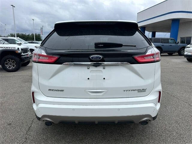 2020 Ford Edge Titanium