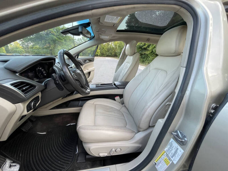 2017 Lincoln MKZ Select