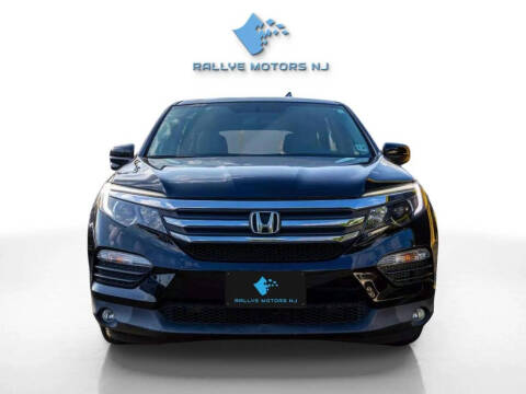 2017 Honda Pilot for sale at CTCG AUTOMOTIVE in Bridgeton NJ