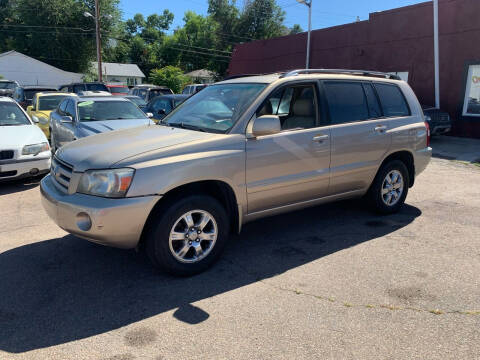2004 Toyota Highlander for sale at B Quality Auto Check in Englewood CO