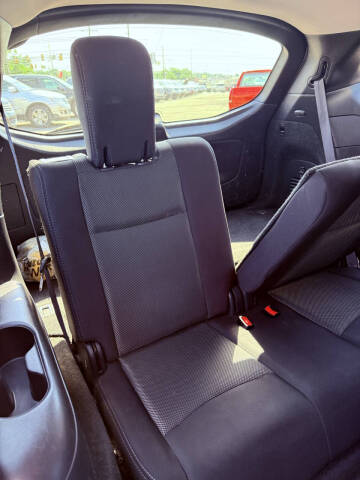 2019 Nissan Pathfinder S