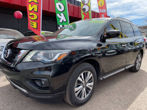 2018 Nissan Pathfinder for sale at Duke City Auto LLC in Gallup NM