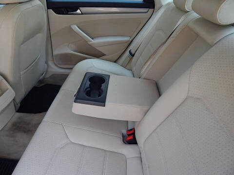 2015 Volkswagen Passat 1.8T Wolfsburg Edition