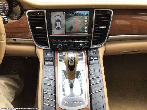 2014 Porsche Panamera 4