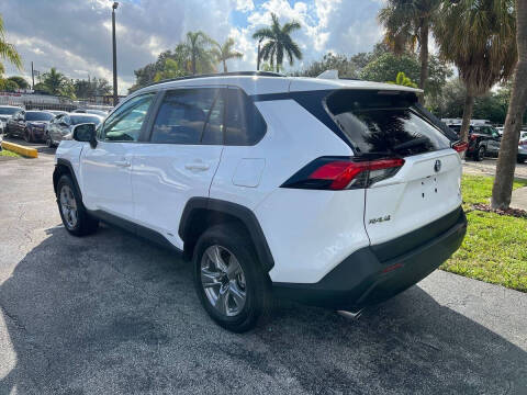 2024 Toyota RAV4 Hybrid XLE