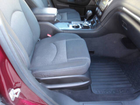 2017 Chevrolet Traverse LT