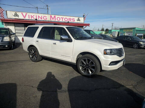 2016 Lincoln Navigator for sale at Viking Motors in Medford OR