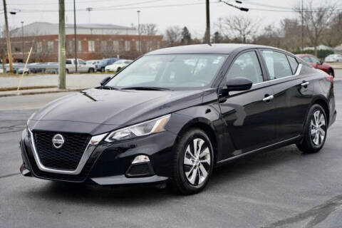 2020 Nissan Altima for sale at Preferred Auto Fort Wayne in Fort Wayne IN