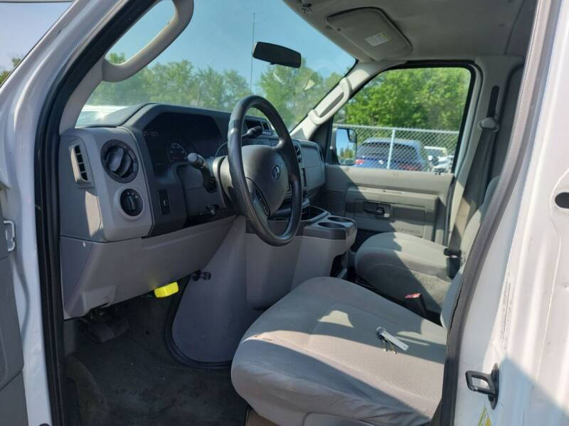2011 Ford E-Series E-150