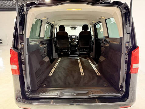 2017 Mercedes-Benz Metris Passenger