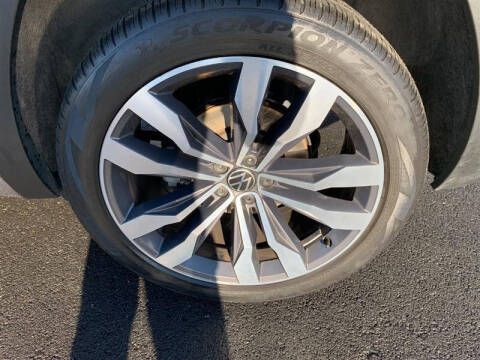 2020 Volkswagen Atlas Cross Sport V6 SEL Premium R-Line 4Motion