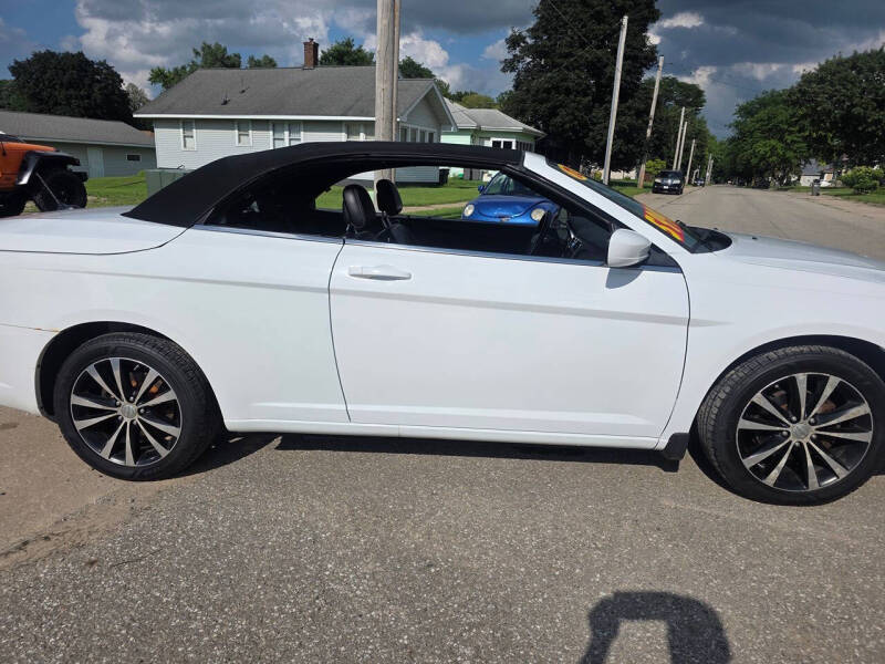 2012 Chrysler 200 S