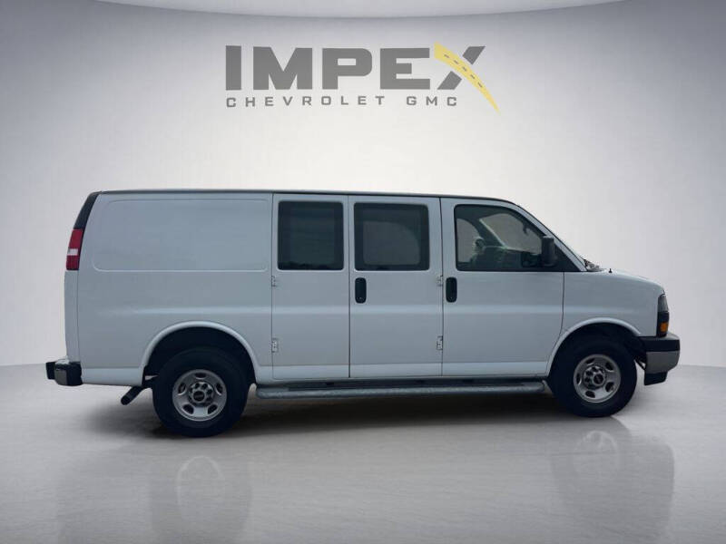 2024 GMC Savana 2500