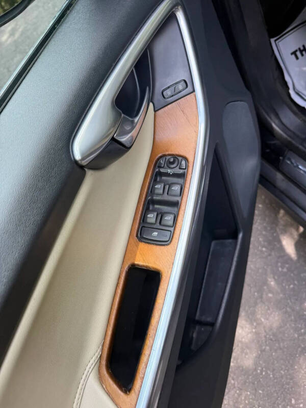 2017 Volvo XC60 T5 Inscription