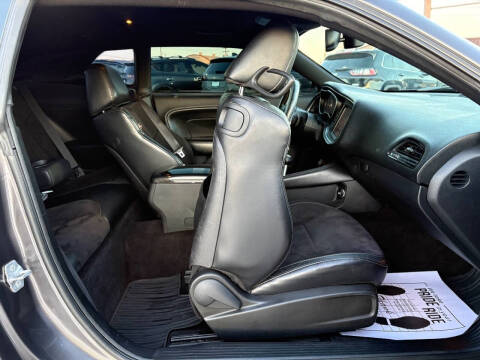 2015 Dodge Challenger R/T Plus