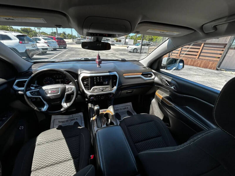 2018 GMC Acadia SLE-2