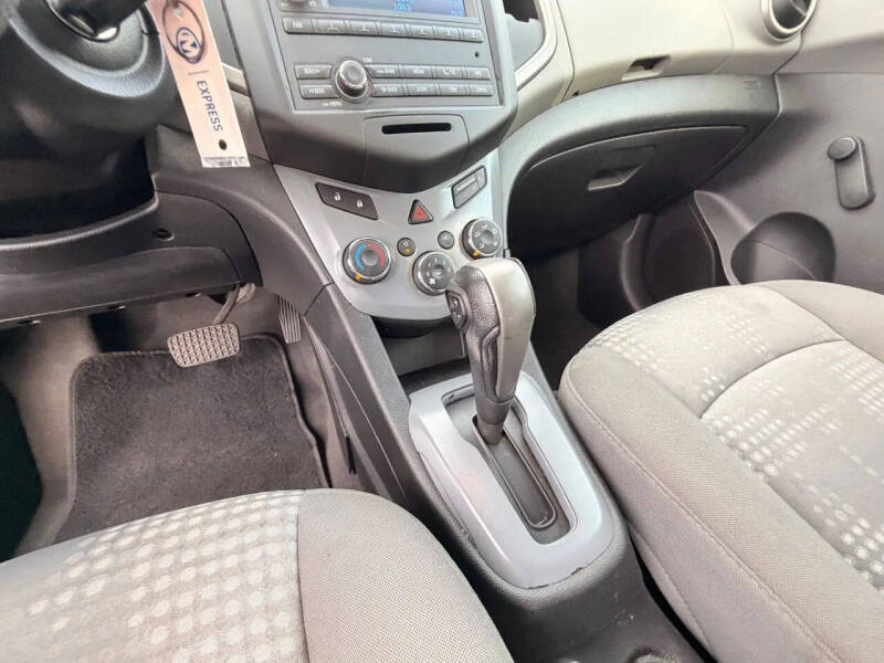 2015 Chevrolet Sonic LS Auto