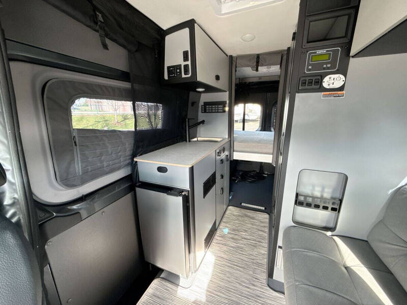 2025 Mercedes-Benz Sprinter