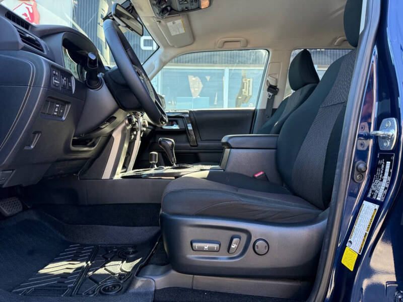 2023 Toyota 4Runner TRD Off-Road