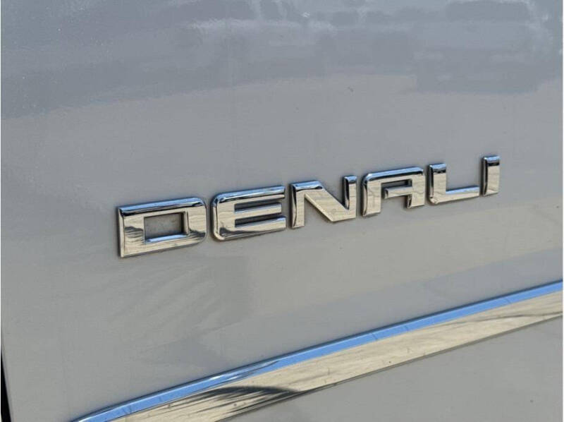 2020 GMC Yukon Denali