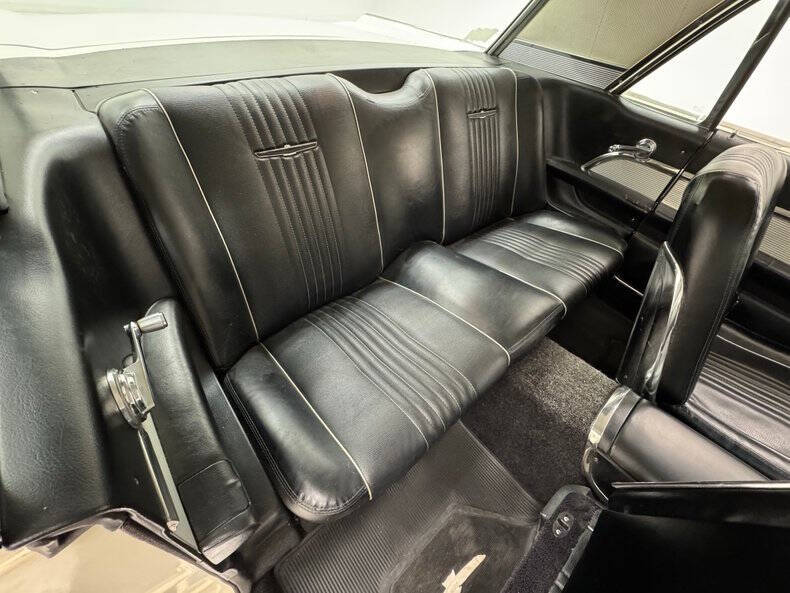 1963 Ford Thunderbird