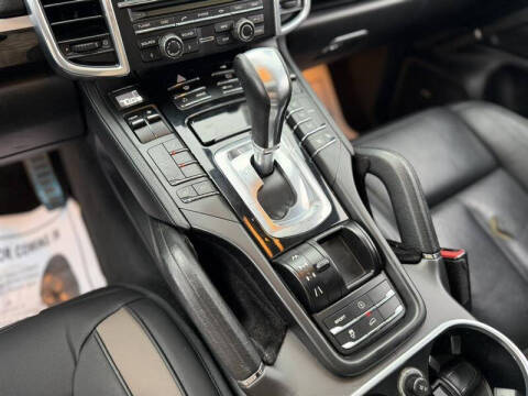 2012 Porsche Cayenne S