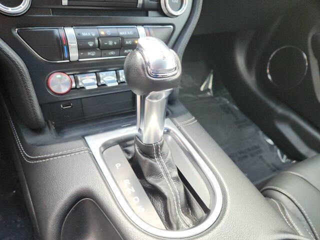 2022 Ford Mustang Mach 1