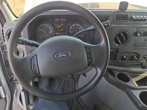 2017 Ford E-Series