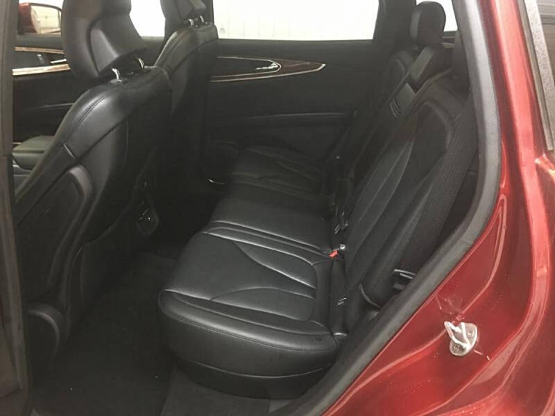 2019 Lincoln Nautilus Select