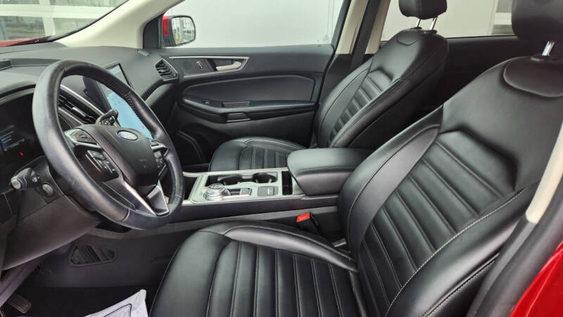 2023 Ford Edge