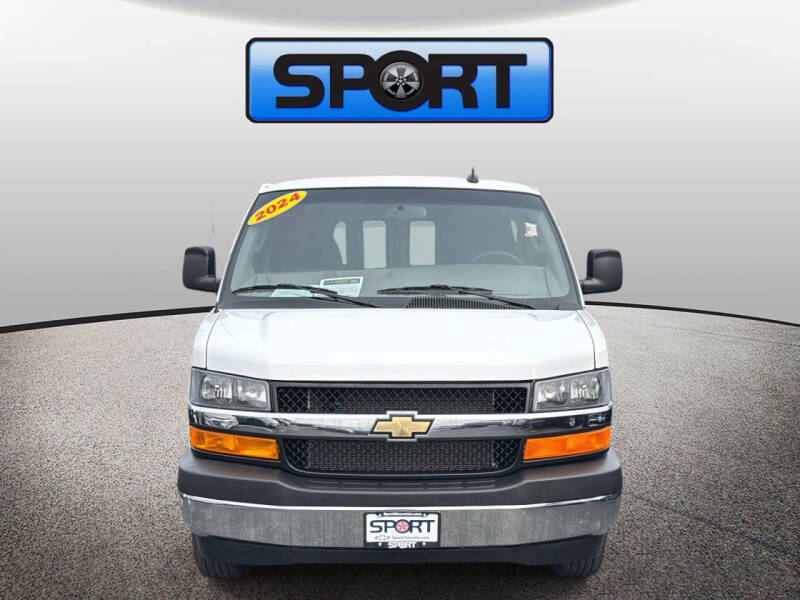 2024 Chevrolet Express 2500