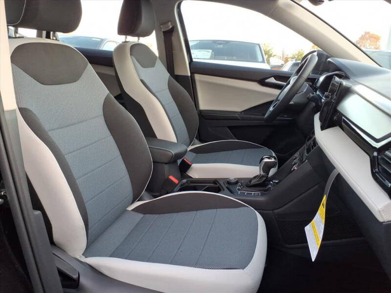 2025 Volkswagen Taos S 4Motion