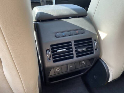 2023 Land Rover Discovery Sport P250 SE