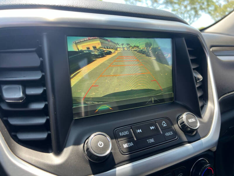 2017 GMC Acadia SLT-2