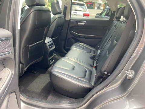 2021 Ford Edge Titanium