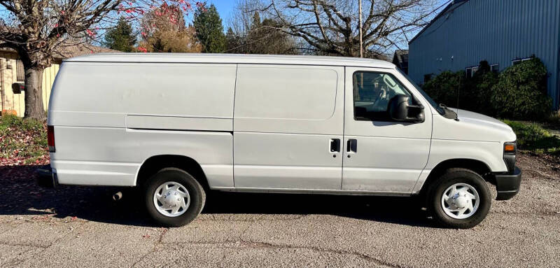 2011 Ford E-Series E-350 SD