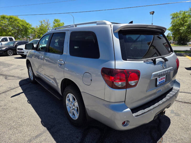 2018 Toyota Sequoia SR5