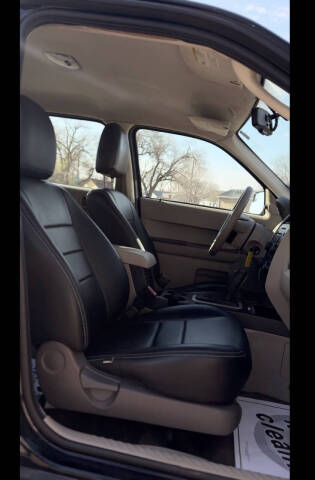 2010 Ford Escape XLS