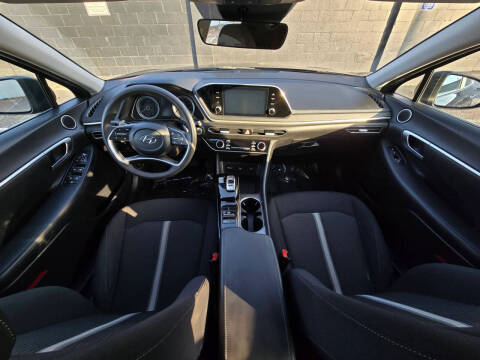 2022 Hyundai Sonata Hybrid Blue