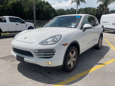 2014 Porsche Cayenne Platinum