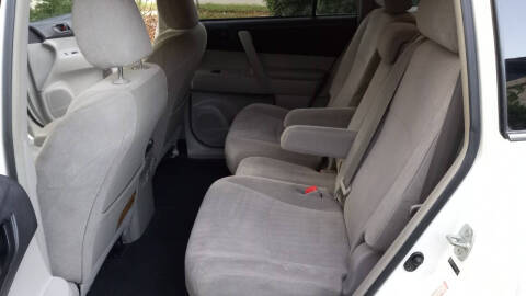 2011 Toyota Highlander SE