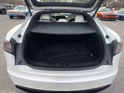 2022 Tesla Model S Plaid
