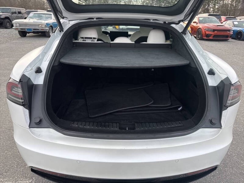 2022 Tesla Model S Plaid