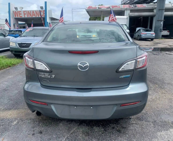 2012 Mazda MAZDA3 i Touring