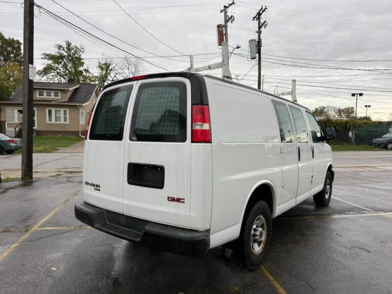 2015 GMC Savana 3500