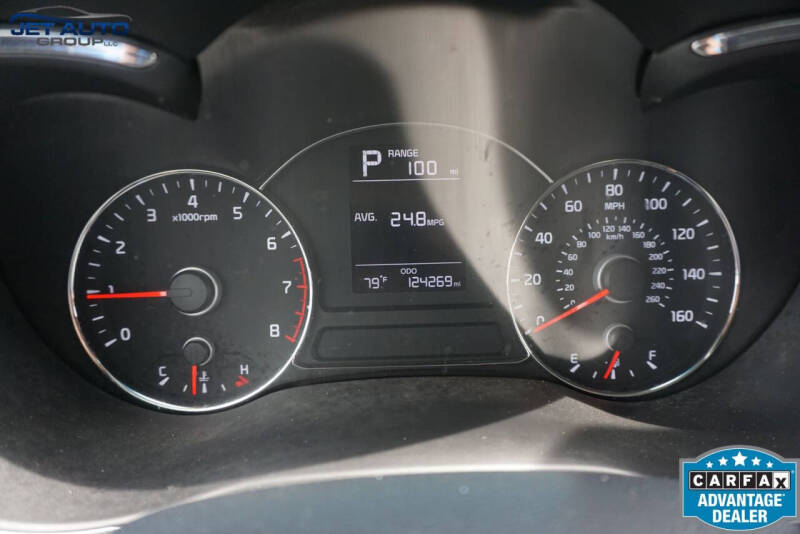 2017 Kia Forte5 LX