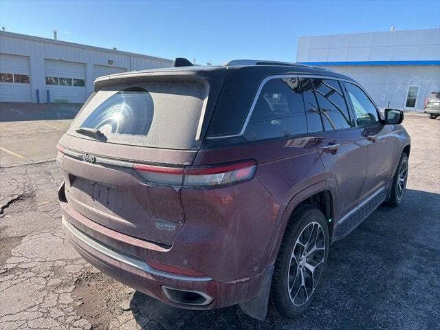 2022 Jeep Grand Cherokee Summit Reserve