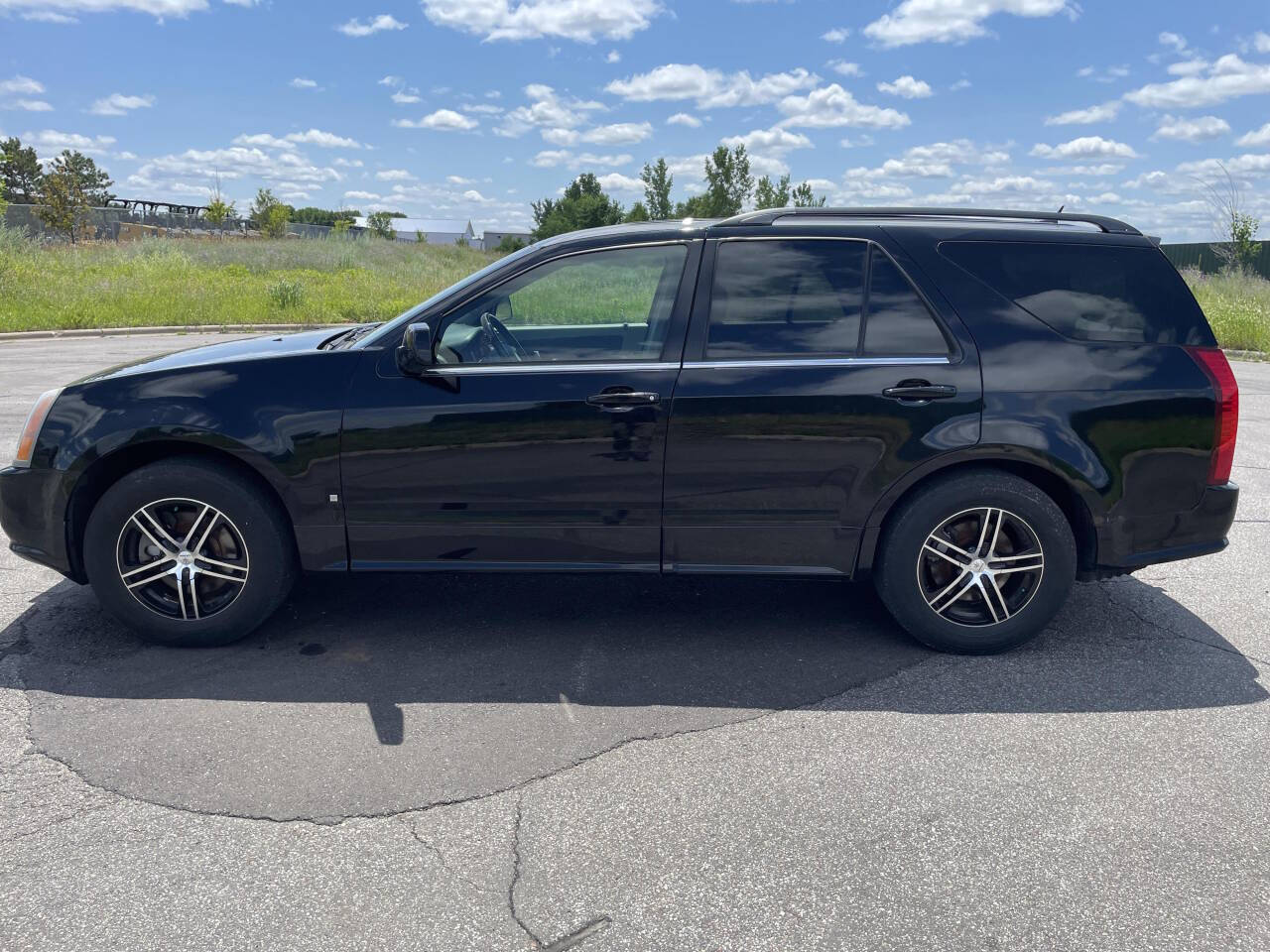 2006 Cadillac SRX for sale at Twin Cities Auctions in Elk River, MN