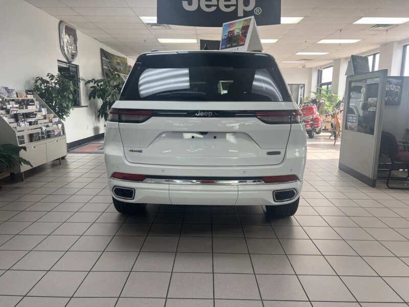 2023 Jeep Grand Cherokee Overland 4xe